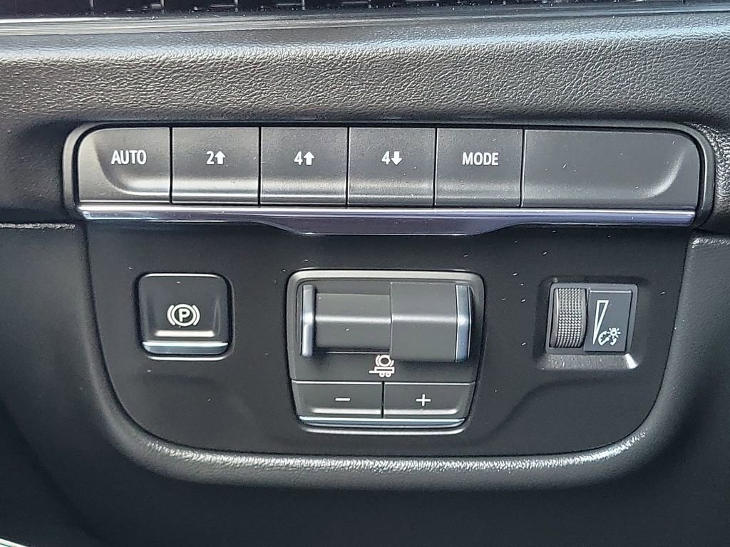 Used 2026 Cadillac Escalade Luxury image 17