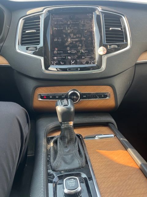 Used 2022 Volvo XC90 T6 Momentum w/ Advanced Package image 28