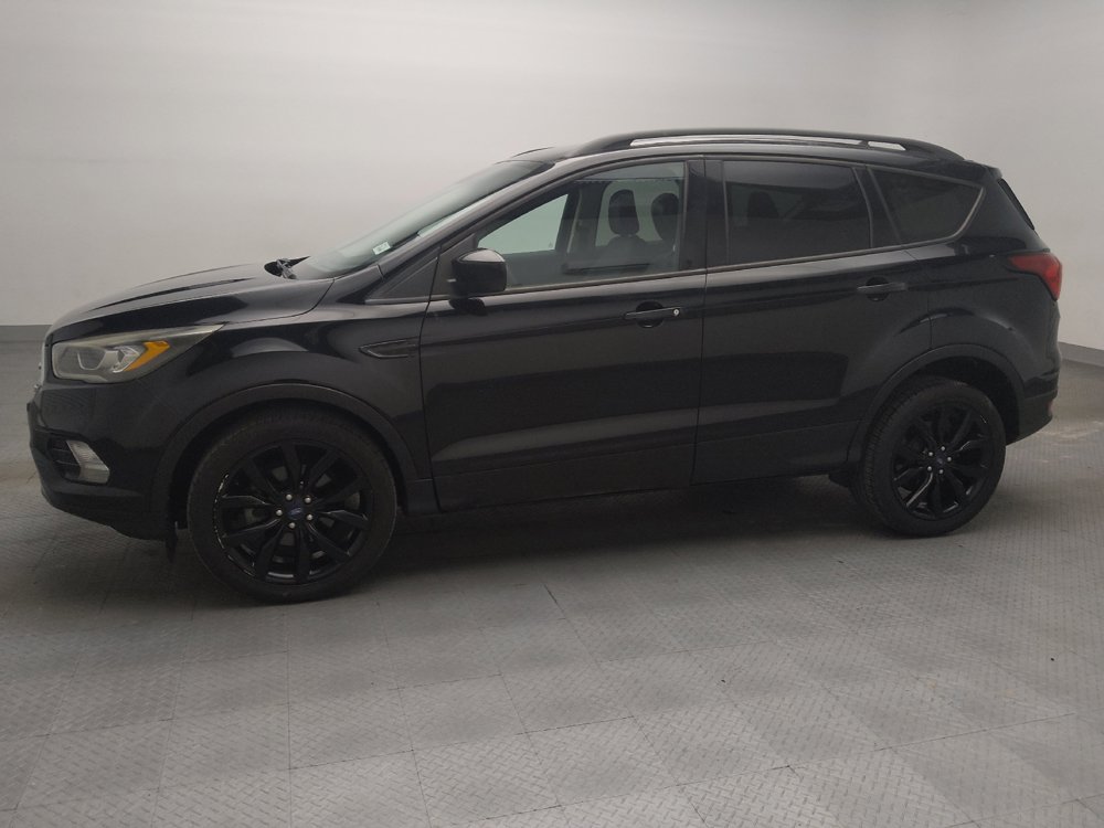 Used 2019 Ford Escape SE FWD image 2