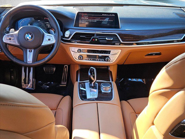 Used 2021 BMW 750i xDrive w/ M Sport Package AWD/4WD image 19
