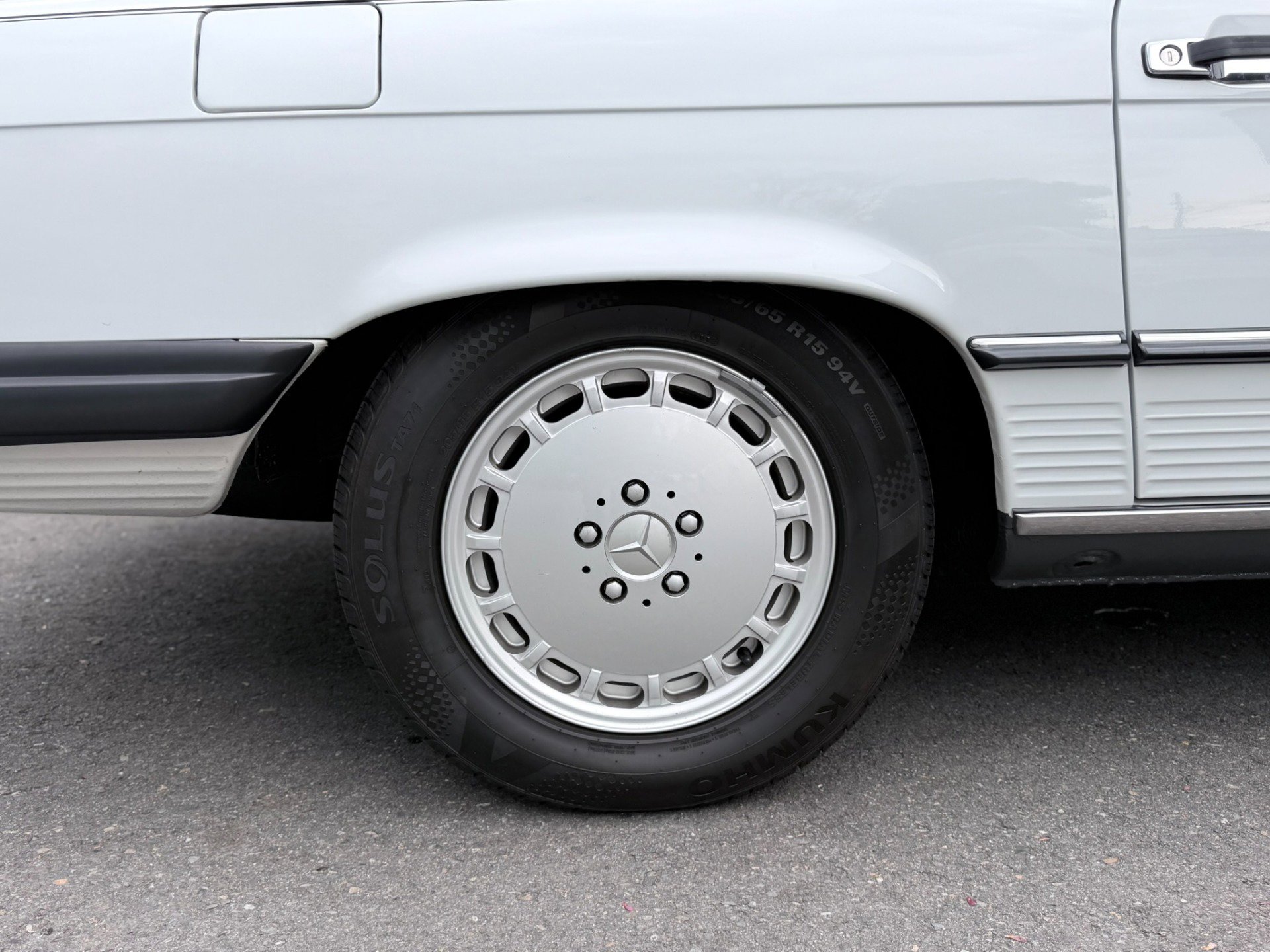Used 1989 Mercedes-Benz 560 SL image 37