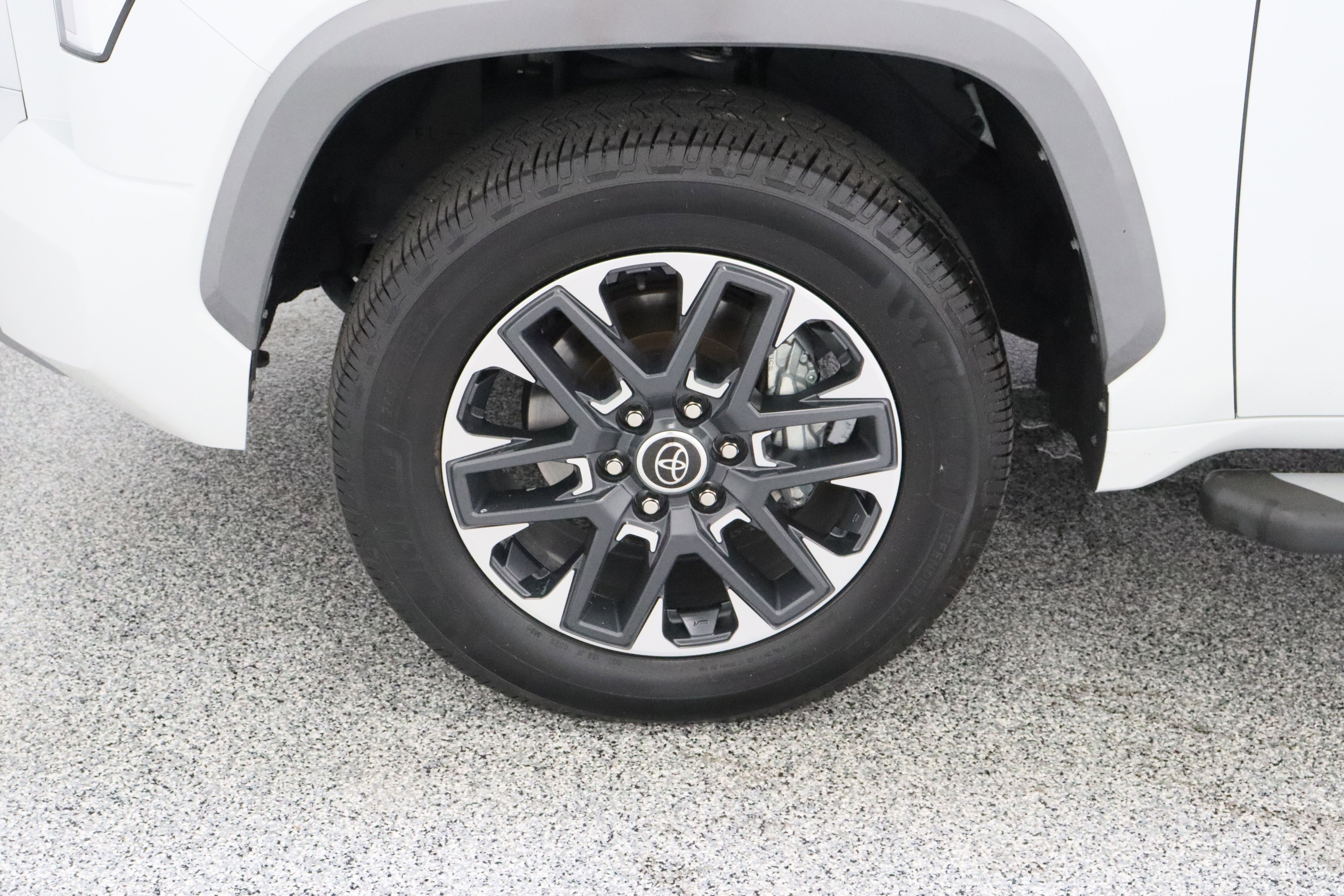 Used 2023 Toyota Tundra Limited w/ Power Package RWD image 11