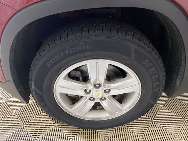 Used 2021 Chevrolet Trax LS AWD/4WD image 22