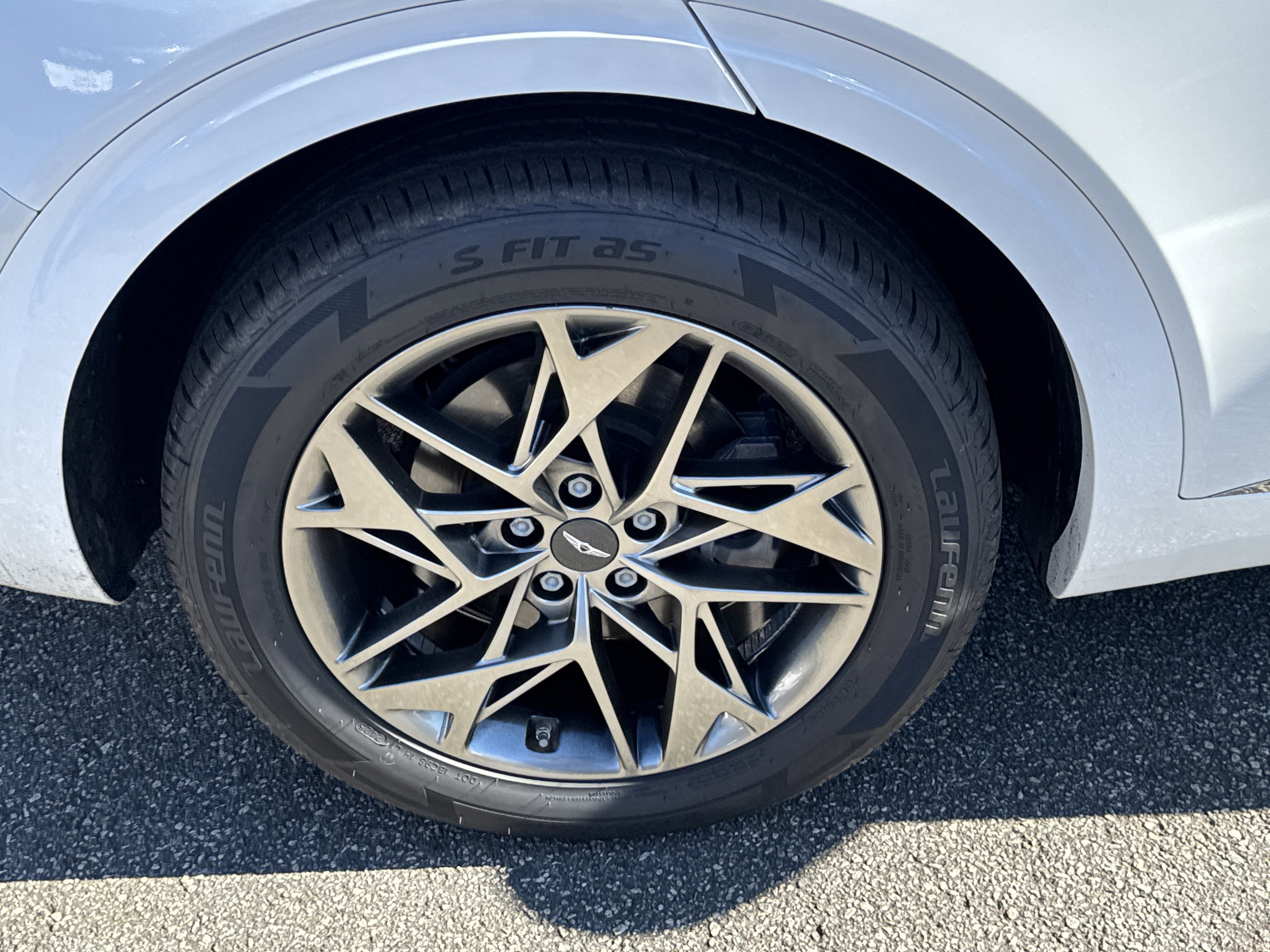 Used 2022 Genesis GV70 2.5T w/ Select Package image 17