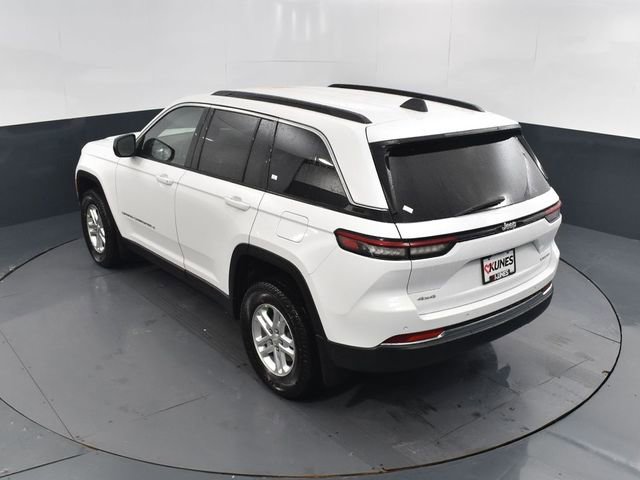 New 2025 Jeep Grand Cherokee Laredo w/ MOPAR Finishing Package image 39