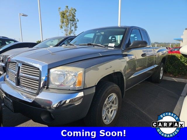 Used 2005 Dodge Dakota SLT RWD image 1