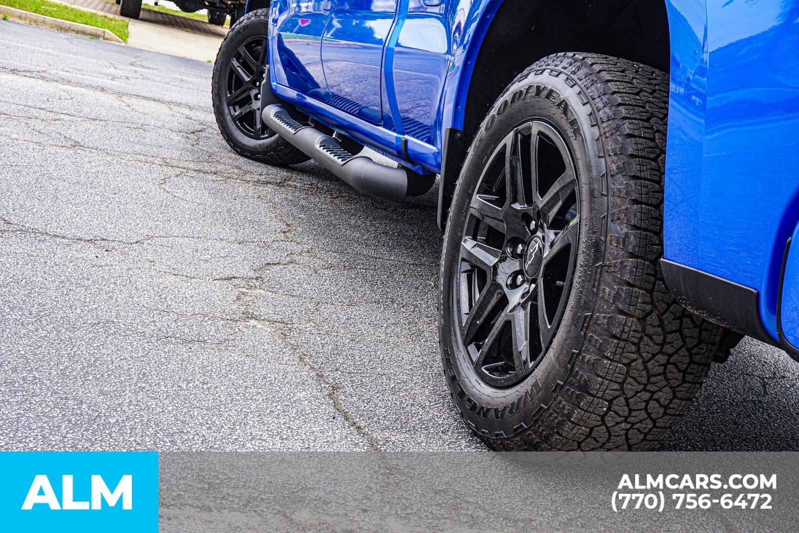 Used 2025 Chevrolet Silverado 1500 Custom w/ Turbomax Blackout Package image 14