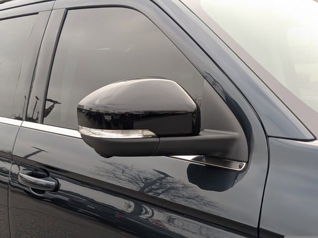 New 2026 Ford Expedition Active image 12