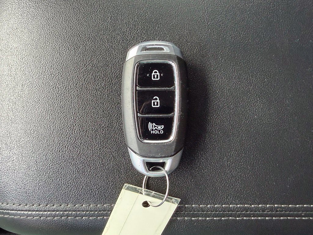 Used 2020 Hyundai Santa Fe SEL FWD image 30