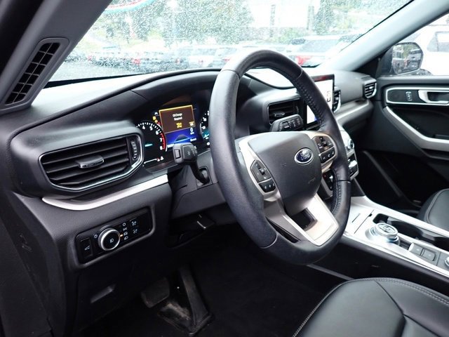 Certified 2023 Ford Explorer XLT w/ Equipment Group 202A image 15