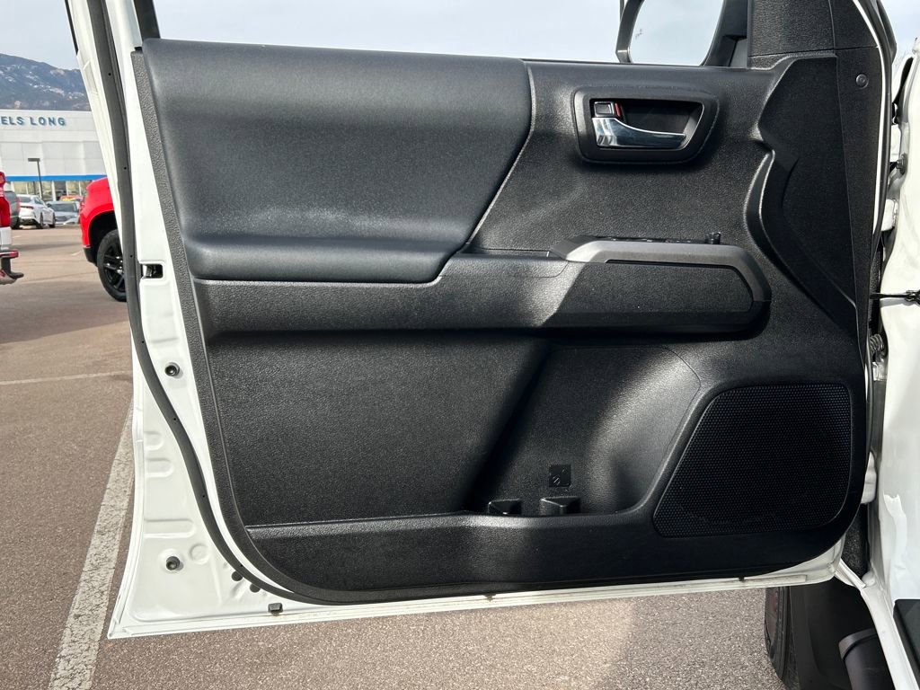 Used 2023 Toyota Tacoma TRD Sport image 31