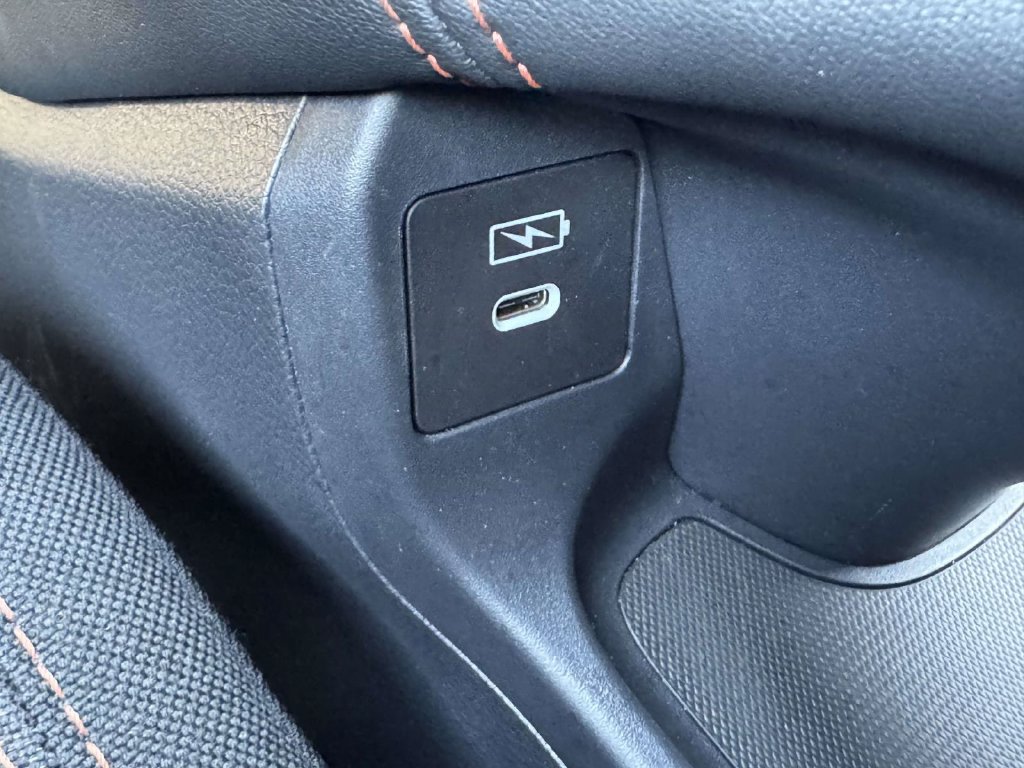 Used 2025 Honda HR-V Sport image 32