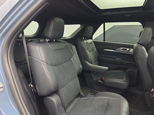 Used 2025 Ford Explorer ST w/ Sun And Sound Package image 54
