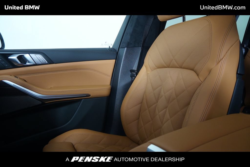 New 2027 BMW X7 xDrive40i w/ Executive Package AWD/4WD image 24