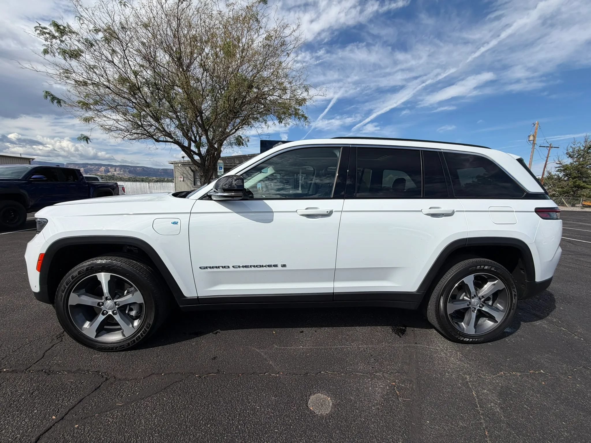 Used 2023 Jeep Grand Cherokee 4WD 4xe w/ Luxury Tech Group II