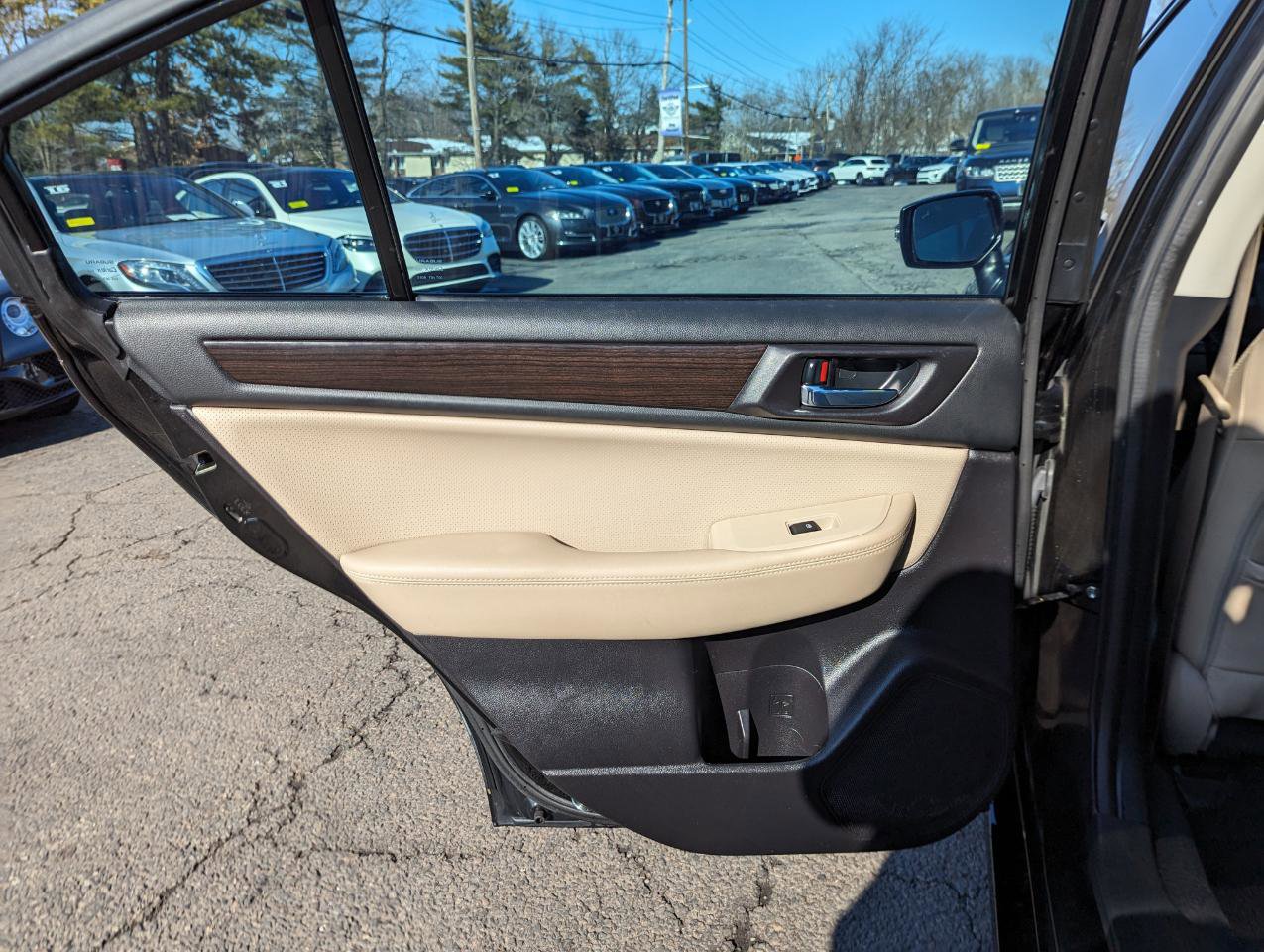 Used 2017 Subaru Legacy 2.5i Limited image 36