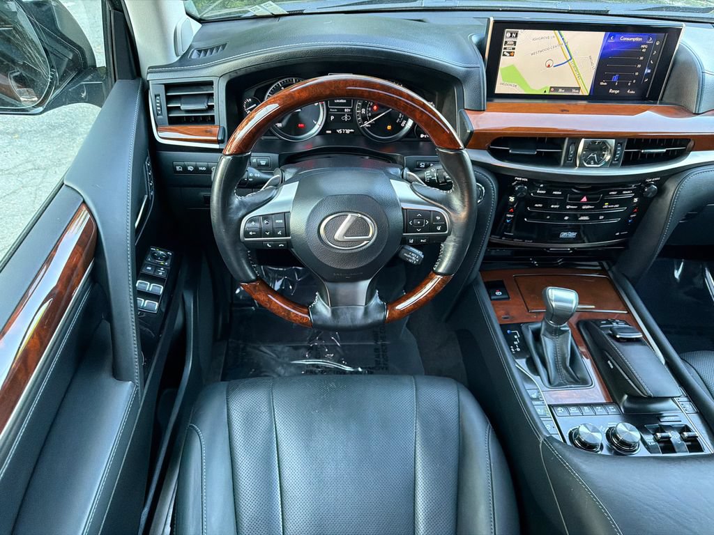Used 2017 Lexus LX 570 4WD image 25