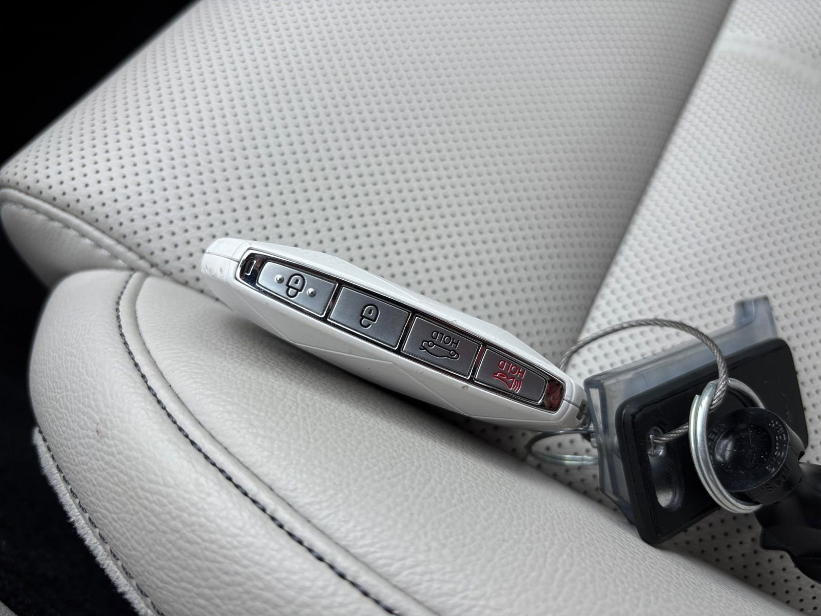 Used 2025 Genesis G70 2.5T AWD/4WD image 21