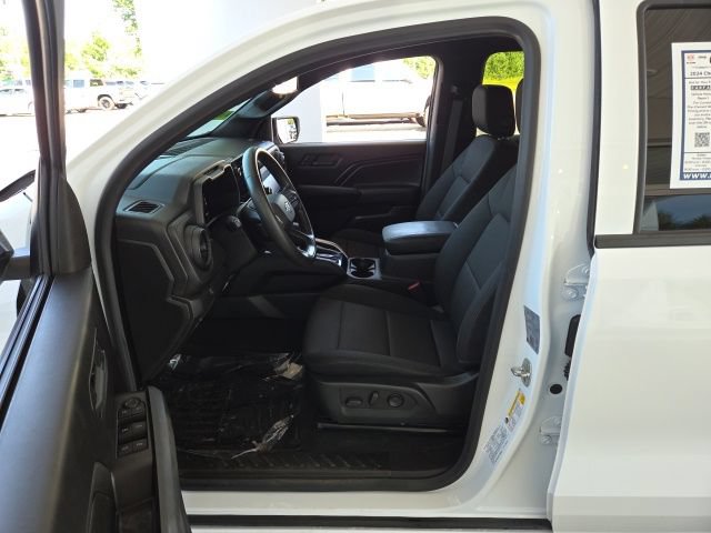 Used 2024 Chevrolet Colorado Trail Boss w/ Technology Package AWD/4WD image 19