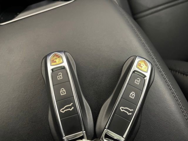 Used 2024 Porsche Cayenne image 43