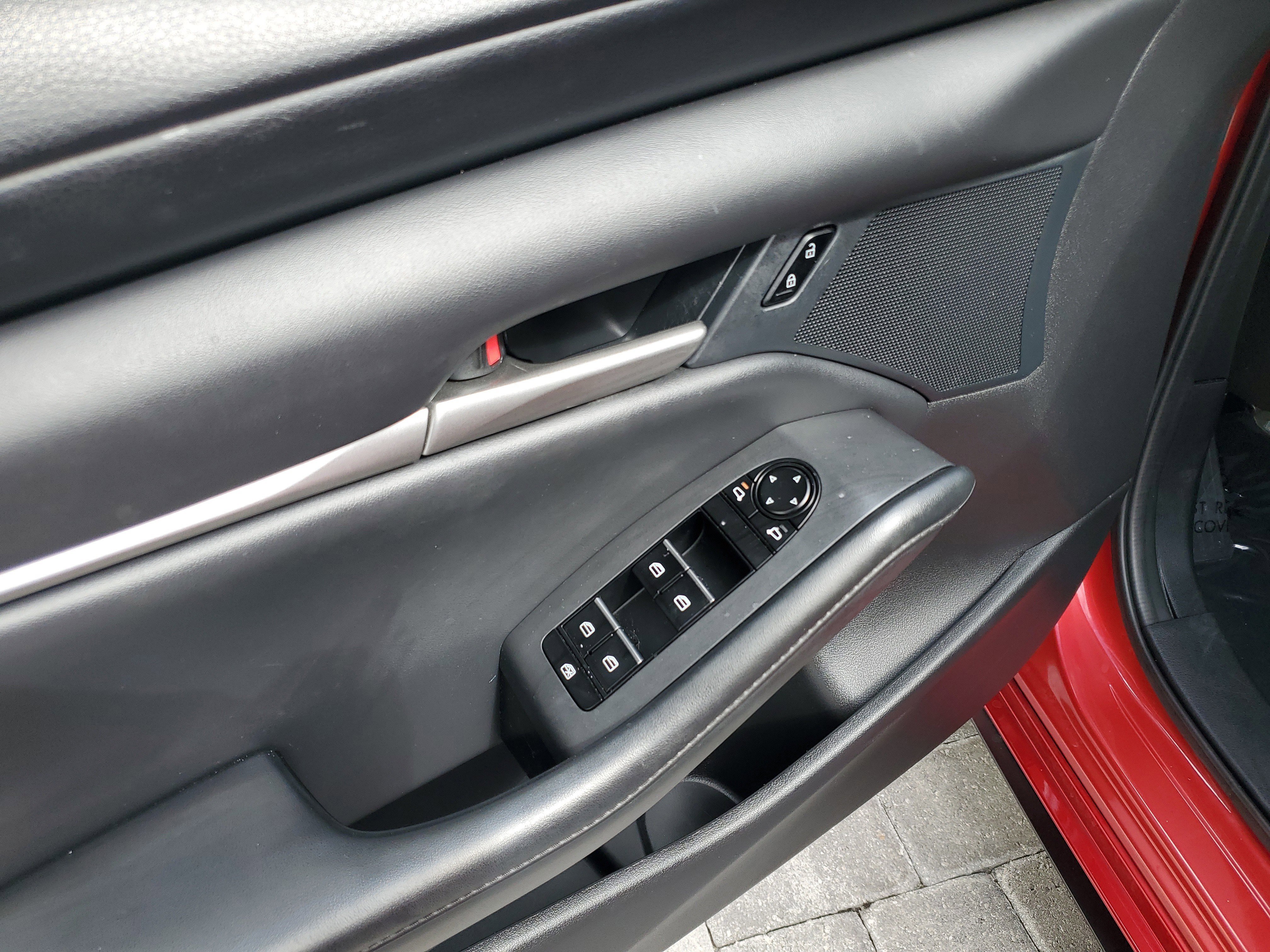 Used 2023 MAZDA MAZDA3 s image 17