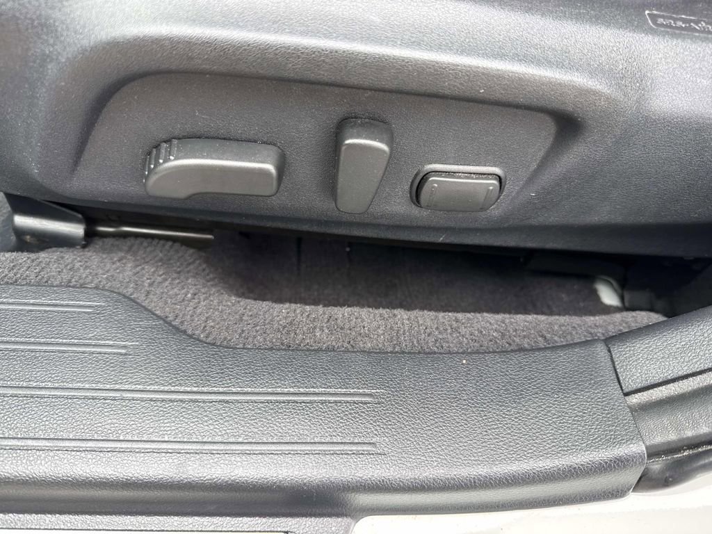 Used 2017 Subaru Outback 2.5i Touring image 27