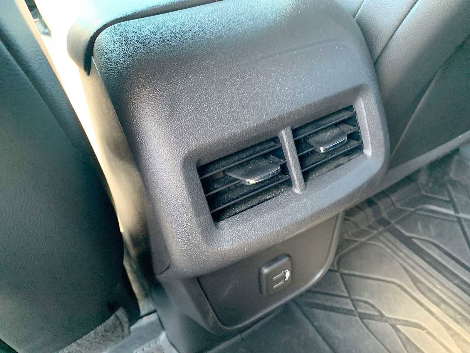 Certified 2024 Chevrolet Equinox RS w/ LPO, Floor Liner Package FWD image 20
