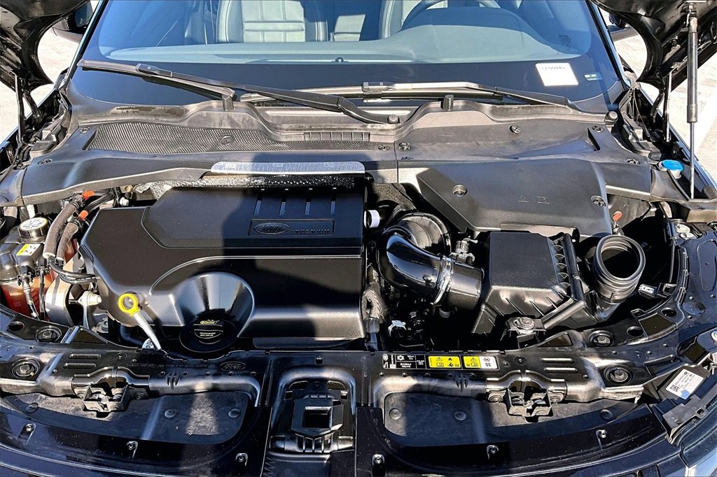 Certified 2023 Land Rover Range Rover Evoque R-Dynamic S image 28