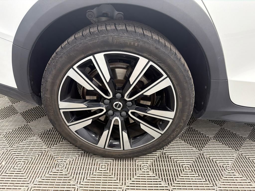 Used 2020 Volvo V60 T5 Cross Country AWD/4WD image 19