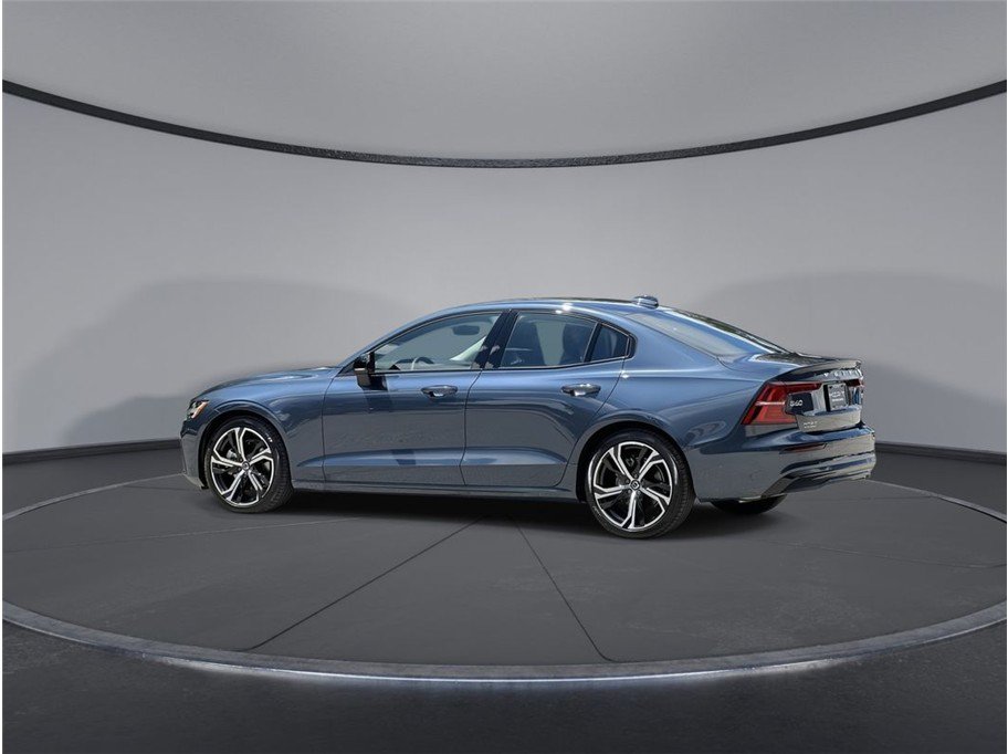 Used 2024 Volvo S60 B5 Core AWD/4WD image 9