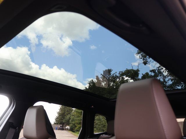 Used 2026 BMW X3 M50 w/ Premium Package image 26