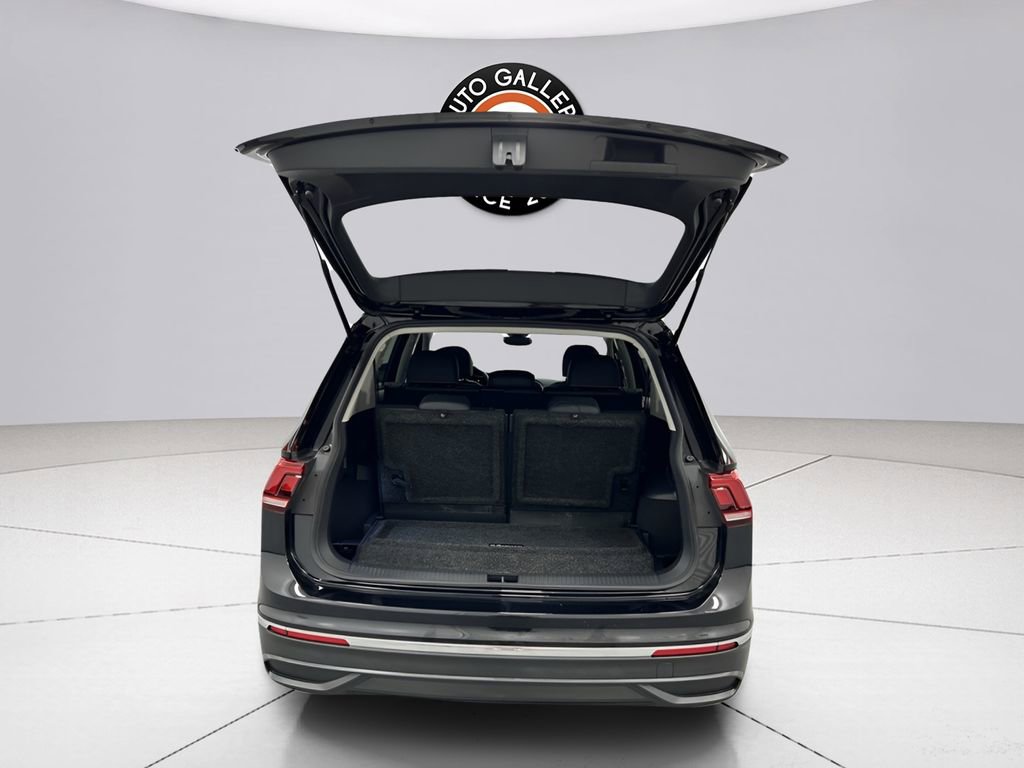 Used 2022 Volkswagen Tiguan SE image 21