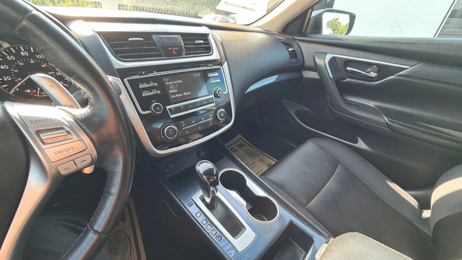 Used 2018 Nissan Altima 2.5 SR FWD image 29