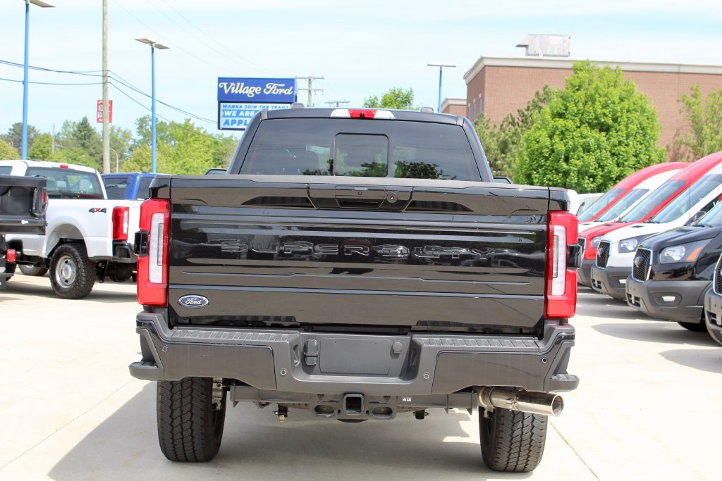 New 2026 Ford F350 Platinum w/ FX4 Off-Road Package AWD/4WD image 32