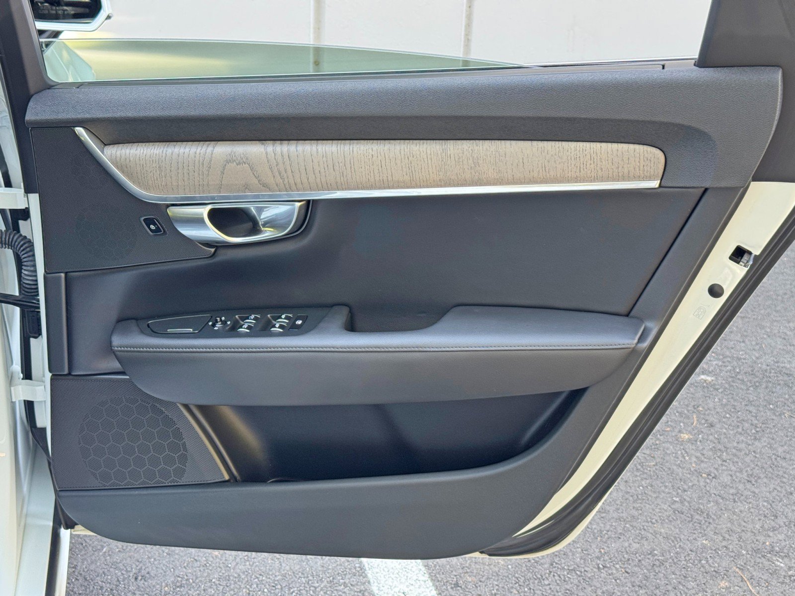 Used 2023 Volvo S90 B6 Plus w/ Protection Package Premier image 47