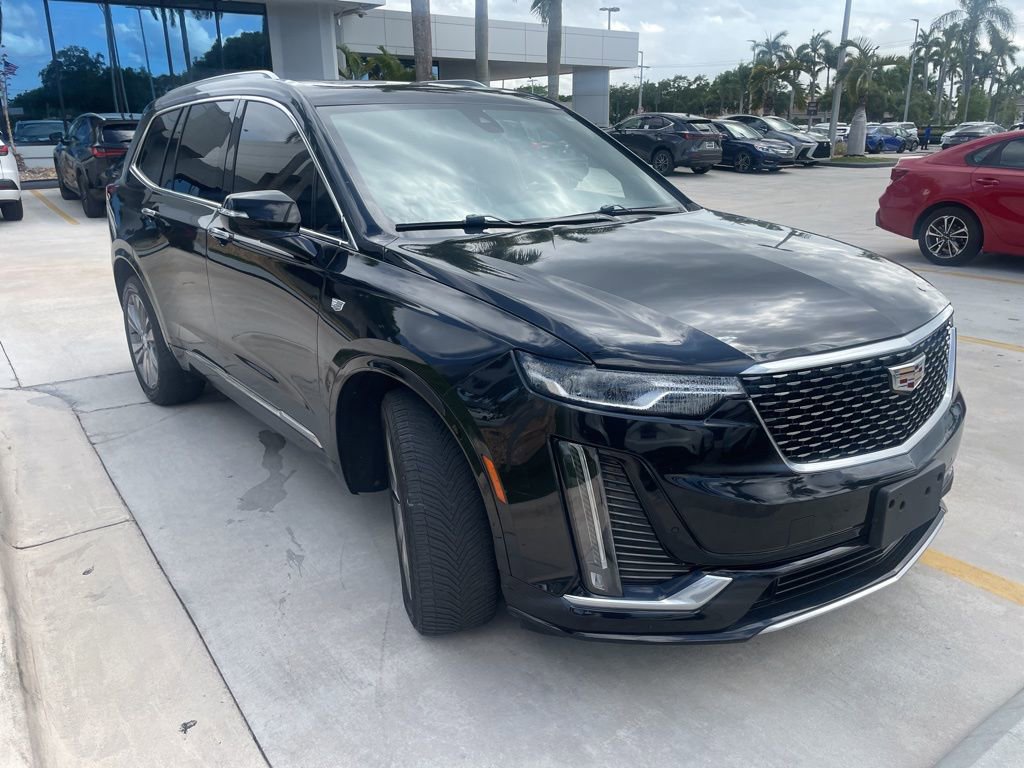 Used 2023 Cadillac XT6 Premium Luxury FWD image 1