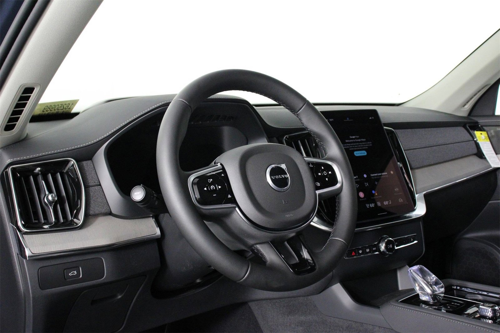 New 2025 Volvo XC90 B6 Ultra image 8