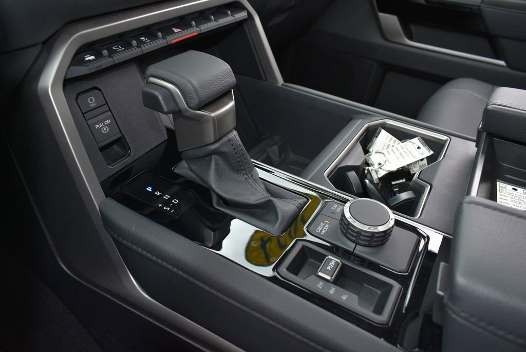 Used 2024 Toyota Tundra Limited AWD/4WD image 20