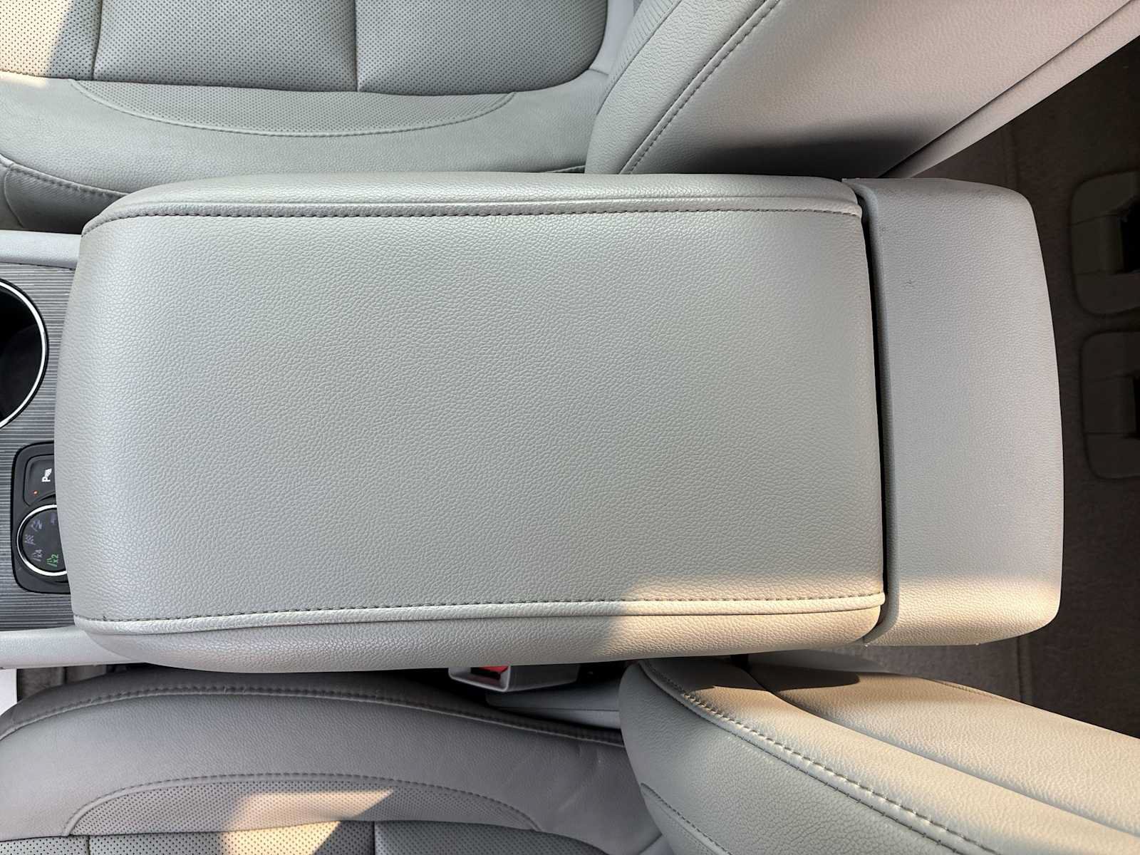 Used 2018 GMC Acadia SLT AWD/4WD image 23