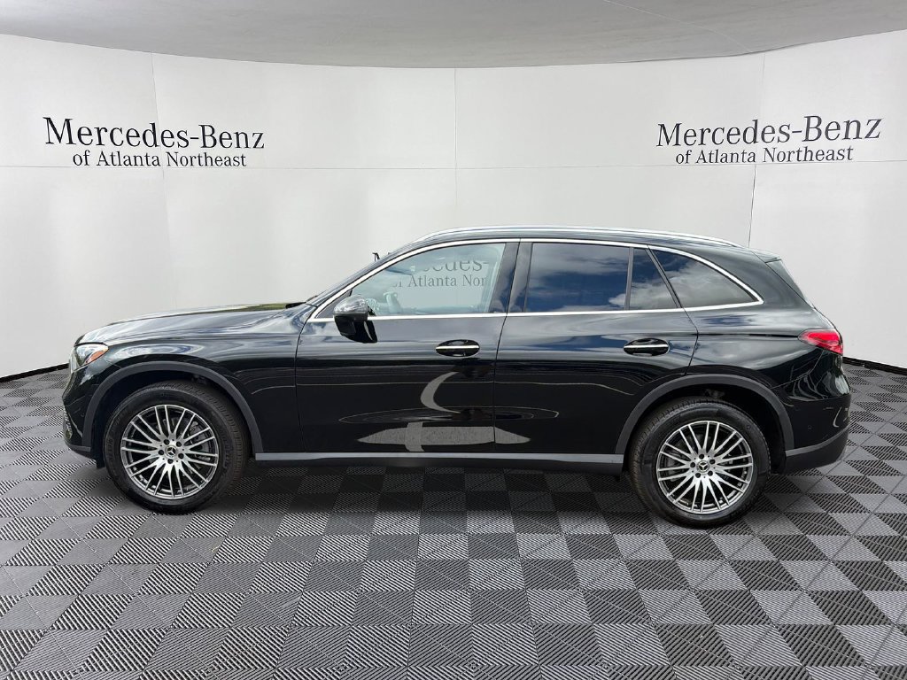 Used 2026 Mercedes-Benz GLC 300 4MATIC image 4