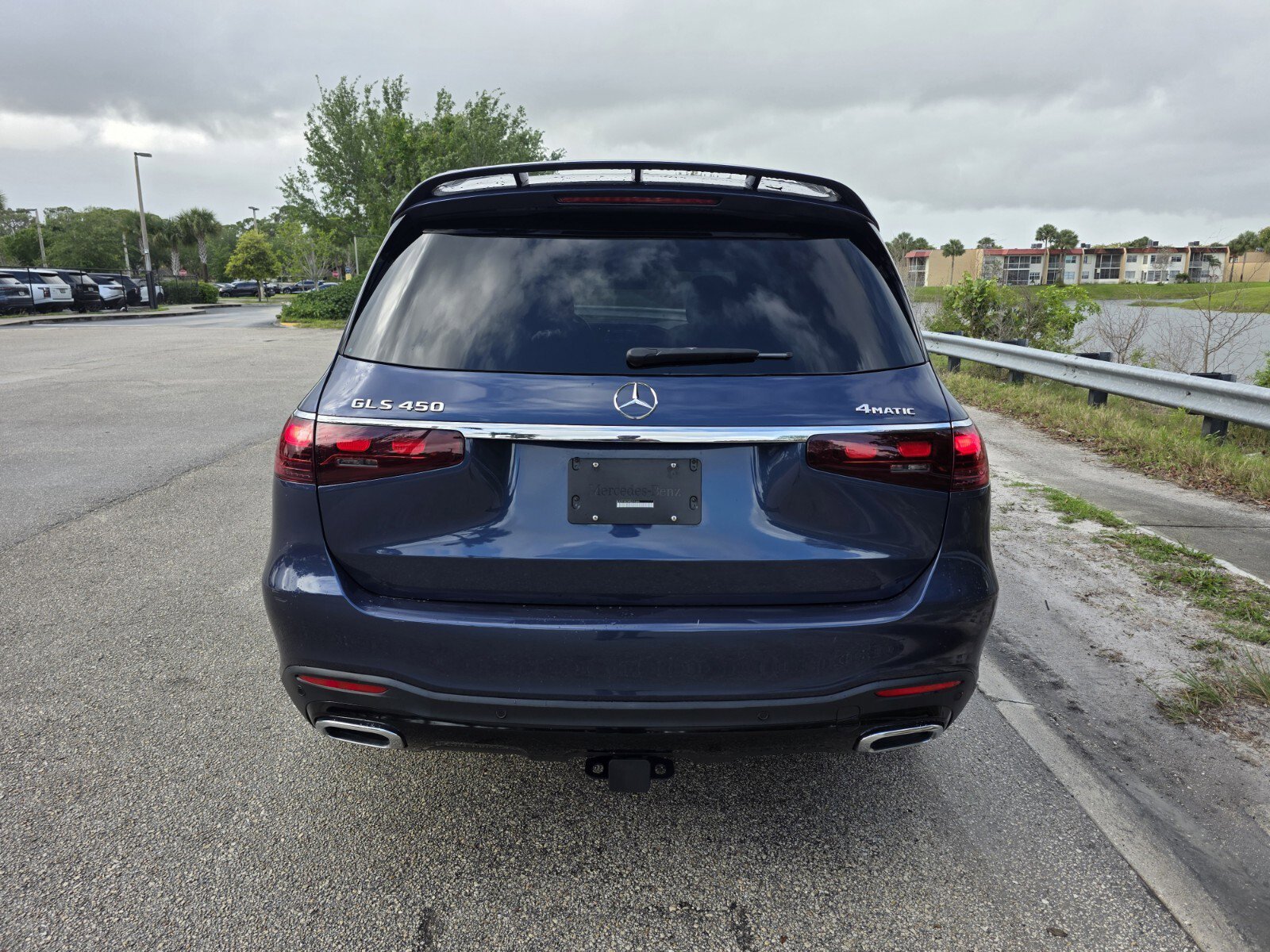 Used 2024 Mercedes-Benz GLS 450 4MATIC image 6