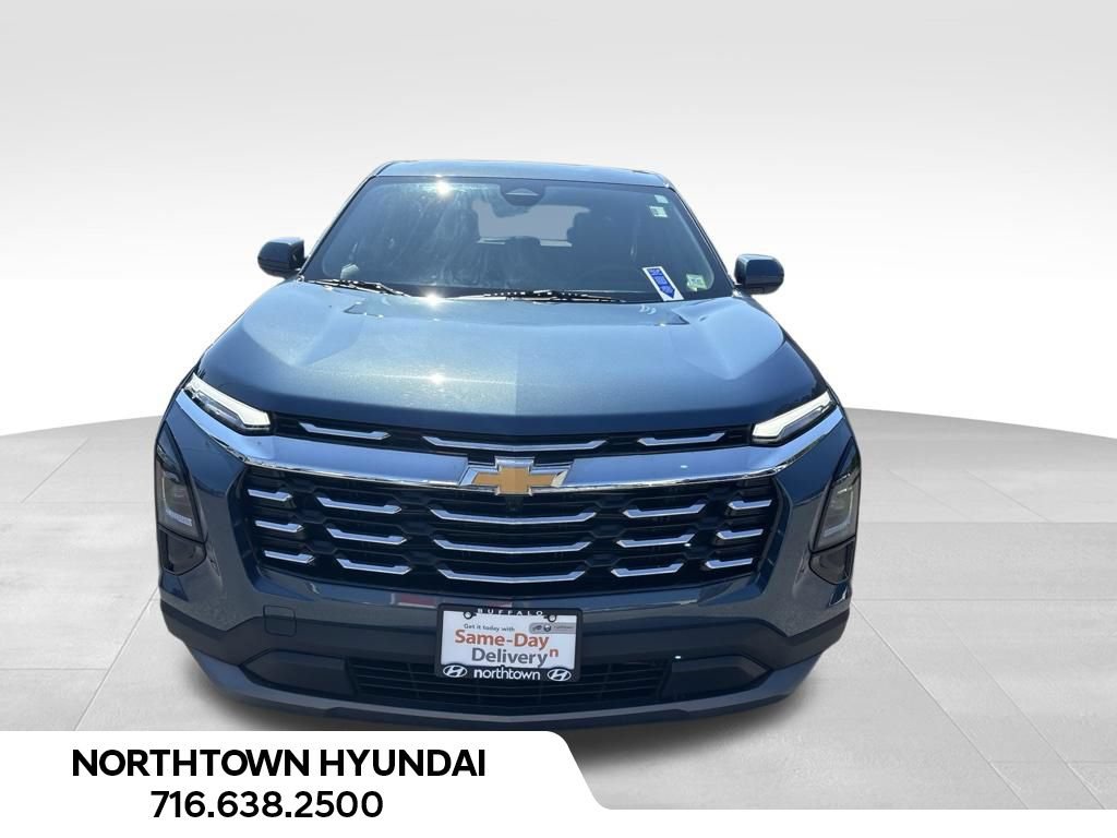 Used 2026 Chevrolet Equinox LT AWD/4WD image 2