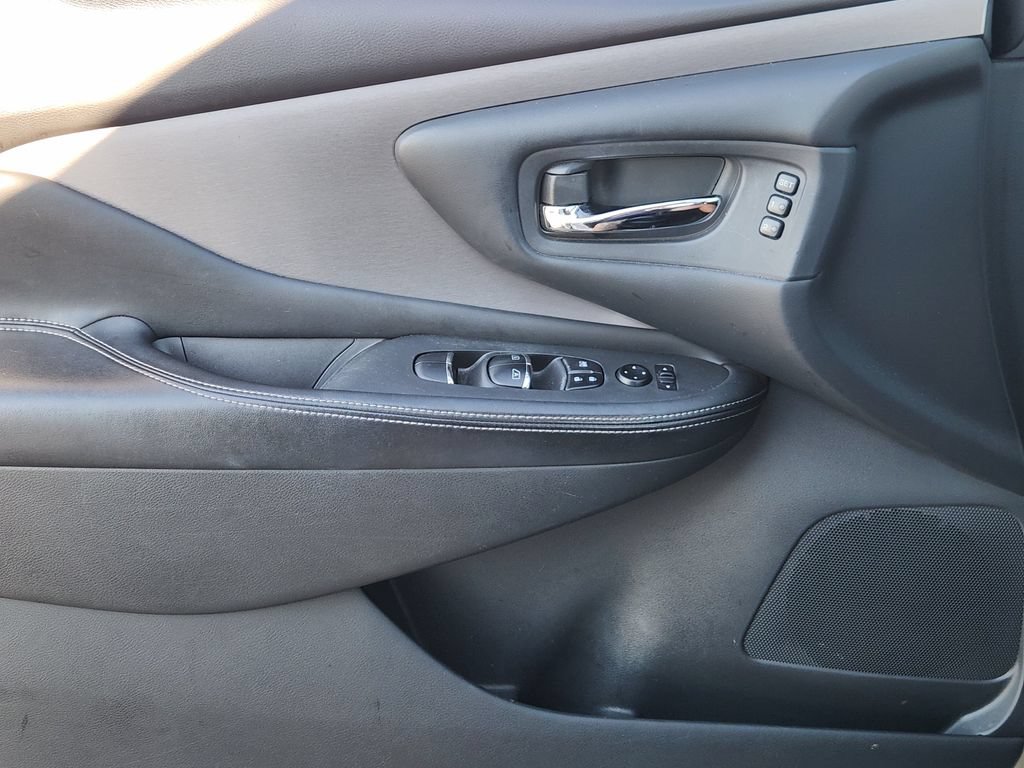 Used 2019 Nissan Murano SL w/ Cargo Package AWD/4WD image 17