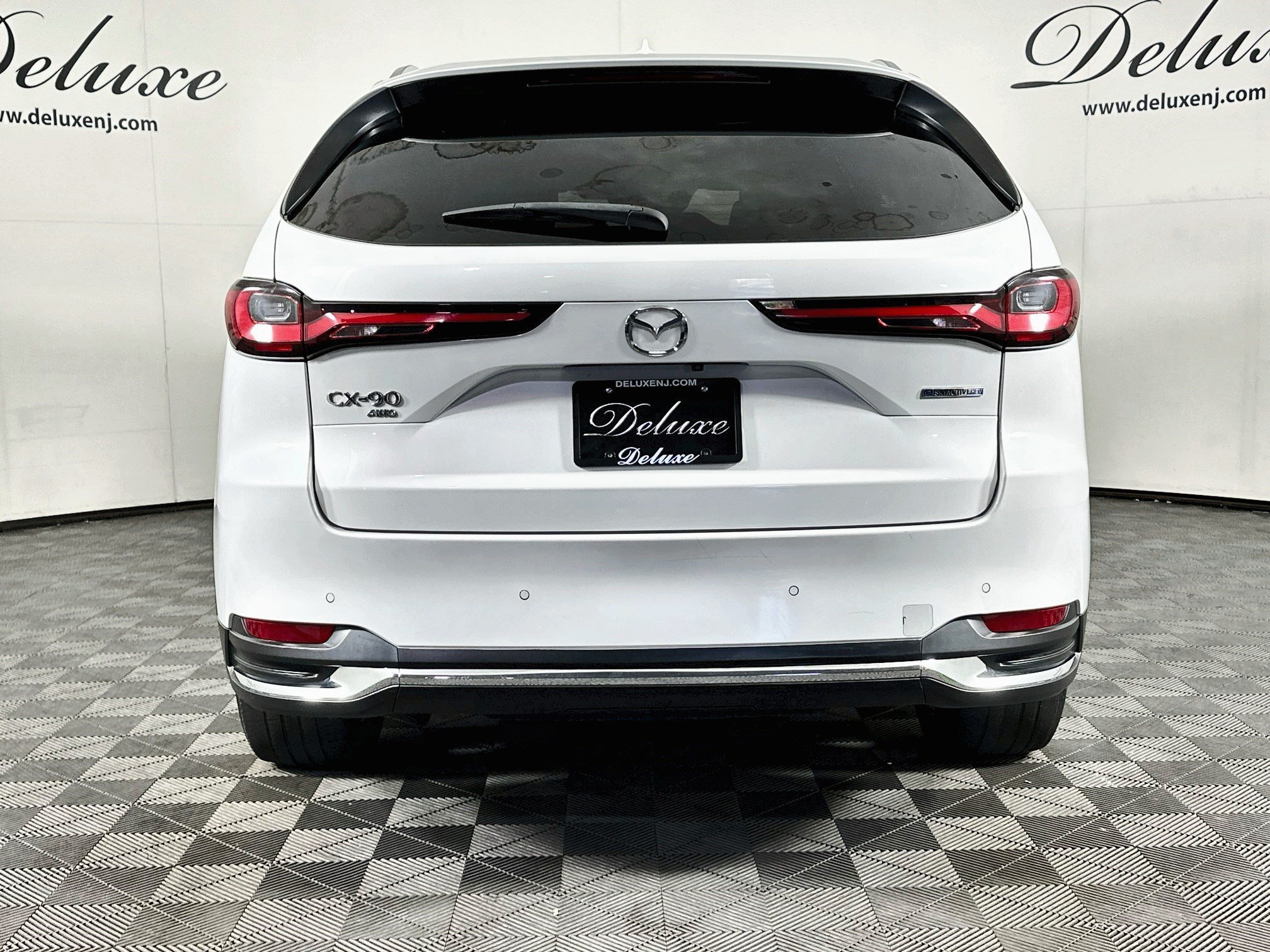 Used 2024 MAZDA CX-90 Plug-In Hybrid w/ Premium Pkg AWD/4WD image 5
