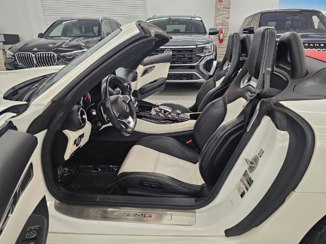 Used 2018 Mercedes-Benz AMG GT Roadster image 15