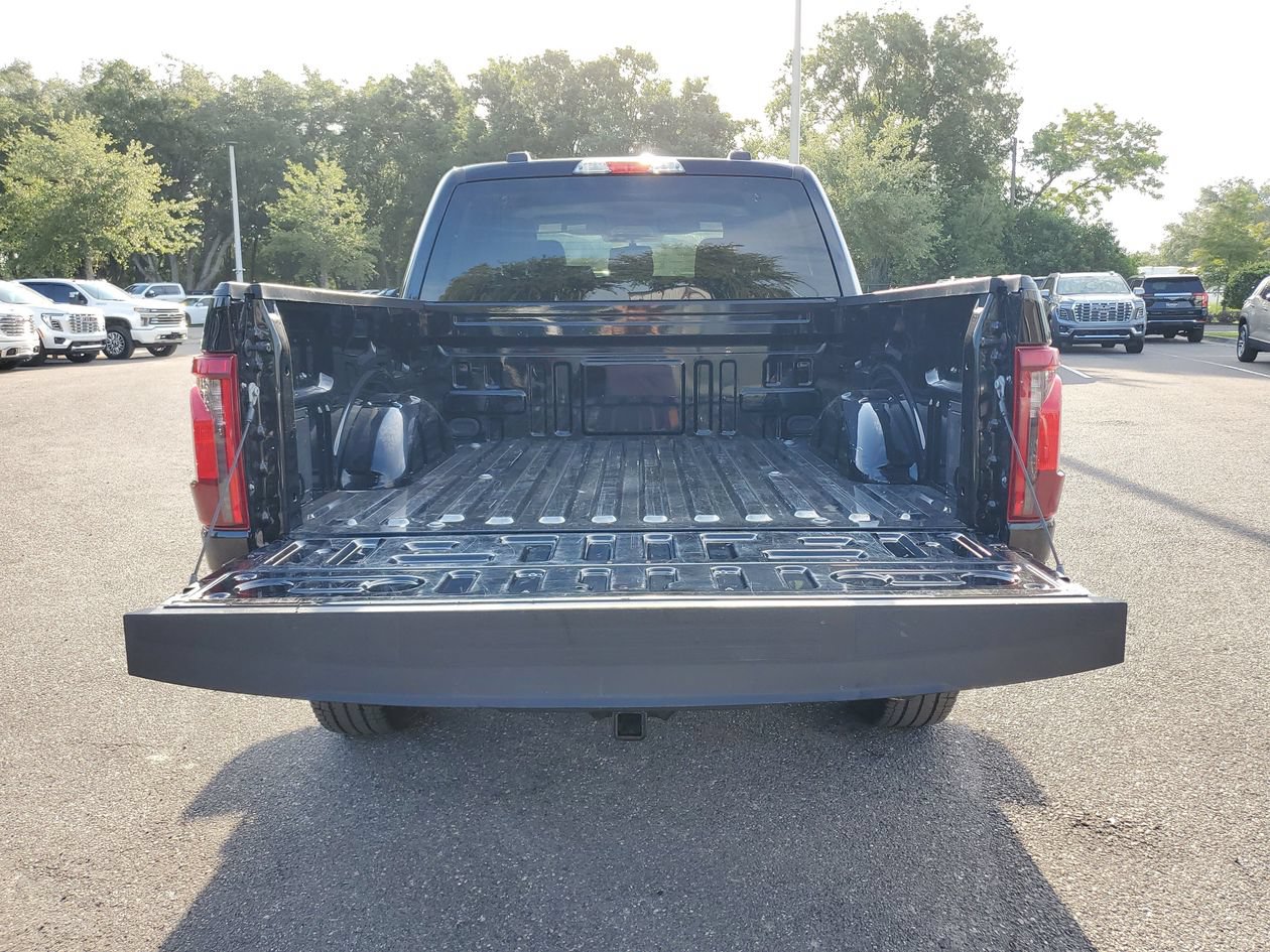 Used 2025 Ford F150 XLT w/ Equipment Group 301A Standard AWD/4WD image 9
