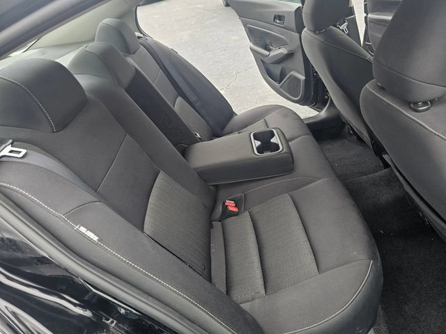 Used 2025 Nissan Altima 2.5 SV FWD image 14