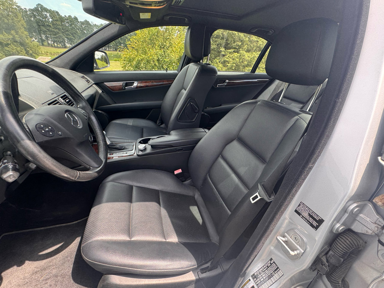 Used 2009 Mercedes-Benz C 300 Sport image 16