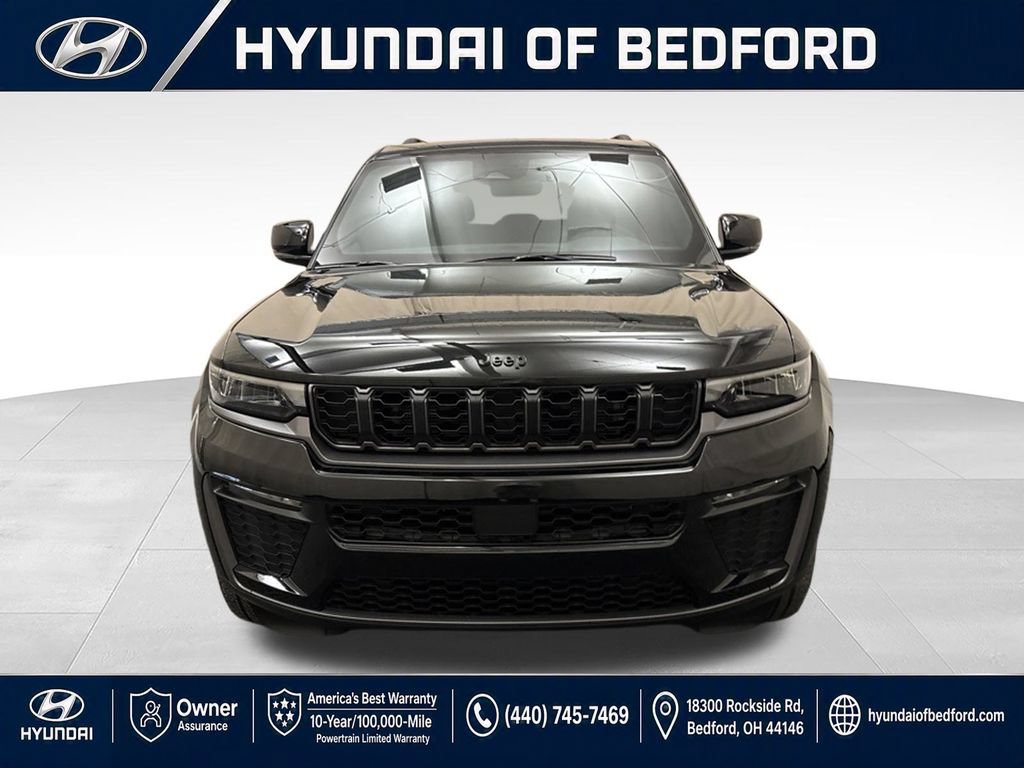 Used 2026 Jeep Grand Cherokee Limited w/ Limited Altitude Package AWD/4WD image 2
