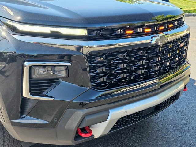 Used 2025 Chevrolet Traverse Z71 w/ Enhanced Driving Package AWD/4WD image 3